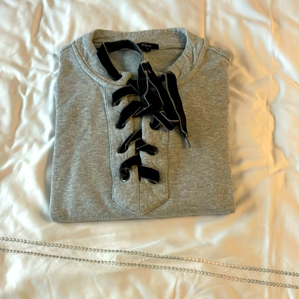 Grey sweatshirt